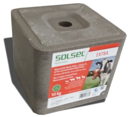 SOLSEL Extra (10 kg) solno-miner&aacute;ln&iacute; liz skot, koně, kozy a zvěř (EKO) kostka
