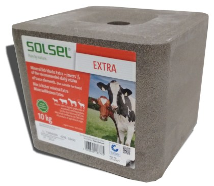 SOLSEL Extra (10 kg) solno-miner&aacute;ln&iacute; liz skot, koně, kozy a zvěř (EKO) kostka