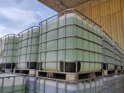 Glycerin krmn&yacute; (IBC kontejner)