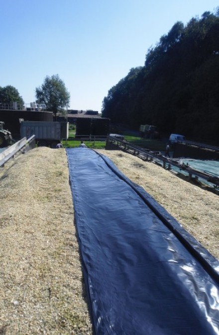 Sil&aacute;žn&iacute; plachta GreenPro 7vrstv&aacute; 18 x 50 m (120 &micro;m) čern&aacute;